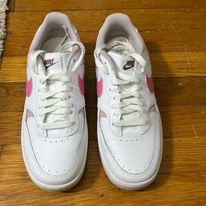 Woman’s Nike Gamma Force size 8.5
